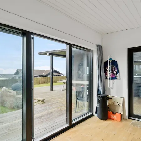 Holiday home Niesina - 100m From The Sea In Sealand By Interhome *