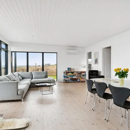 Holiday home Niesina - 100m From The Sea In Sealand By Interhome
